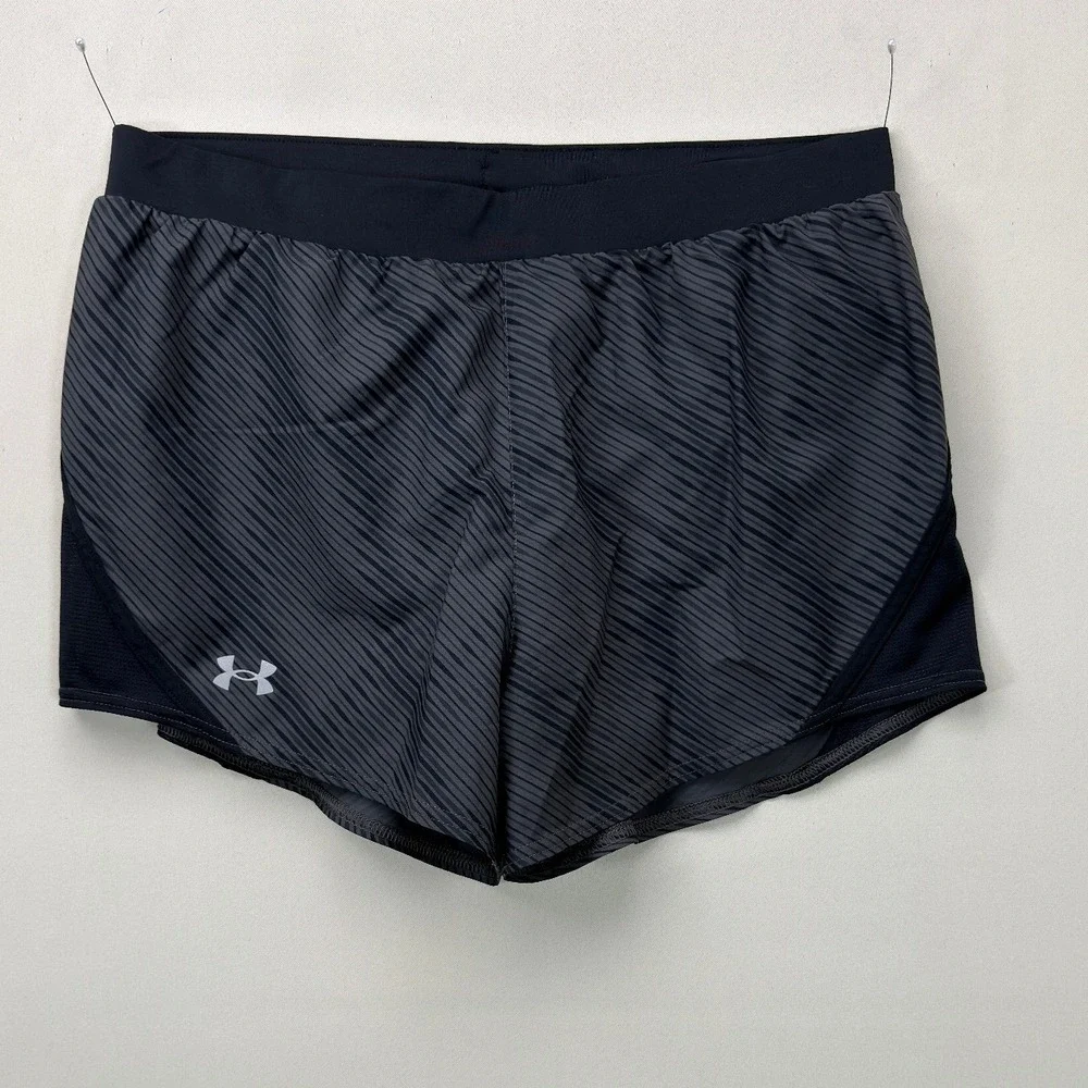 Under Armour Fly By 2.0 Shorts Womens Medium HeatGear Black Striped Loose 2021